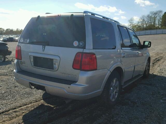 5LMFU28586LJ25483 - 2006 LINCOLN NAVIGATOR SILVER photo 4