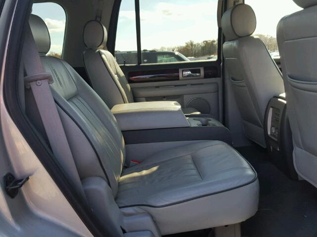 5LMFU28586LJ25483 - 2006 LINCOLN NAVIGATOR SILVER photo 6