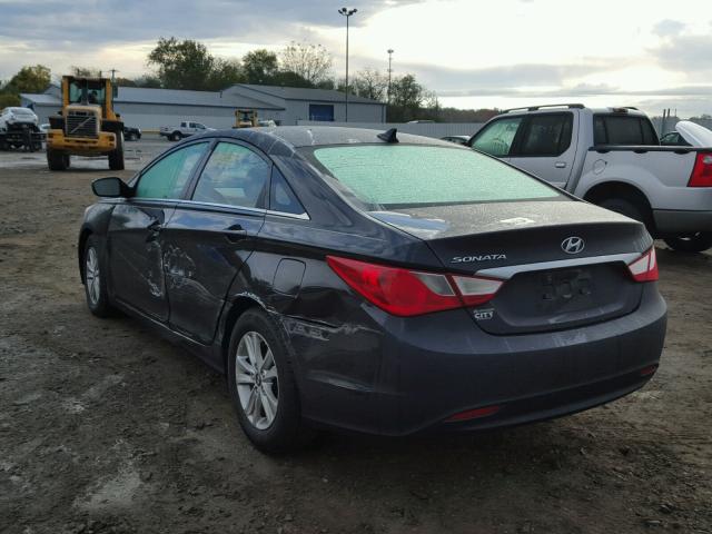 5NPEB4AC5BH037745 - 2011 HYUNDAI SONATA GLS GRAY photo 3