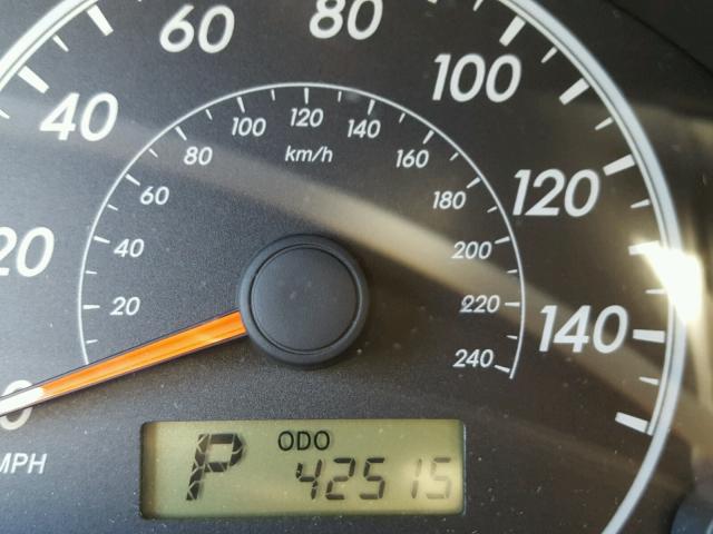 JTDBU4EE1BJ107841 - 2011 TOYOTA COROLLA BA SILVER photo 8