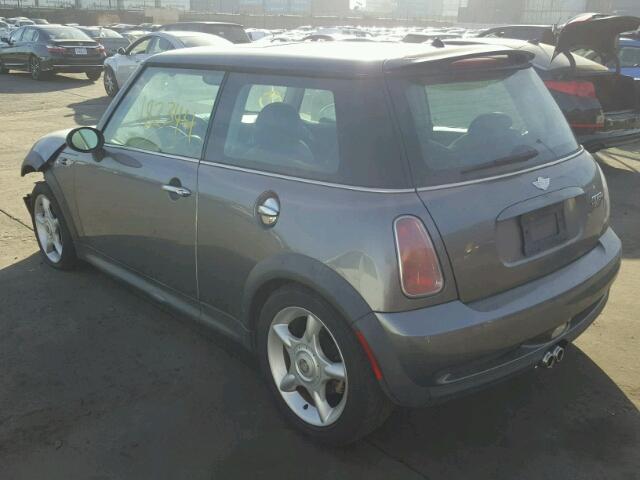 WMWRE33414TD86845 - 2004 MINI COOPER S GRAY photo 3