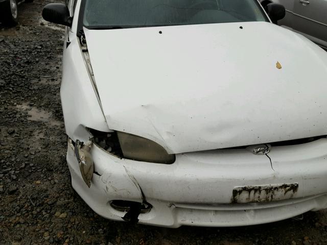 KMHVF24N7WU531487 - 1998 HYUNDAI ACCENT GL WHITE photo 9