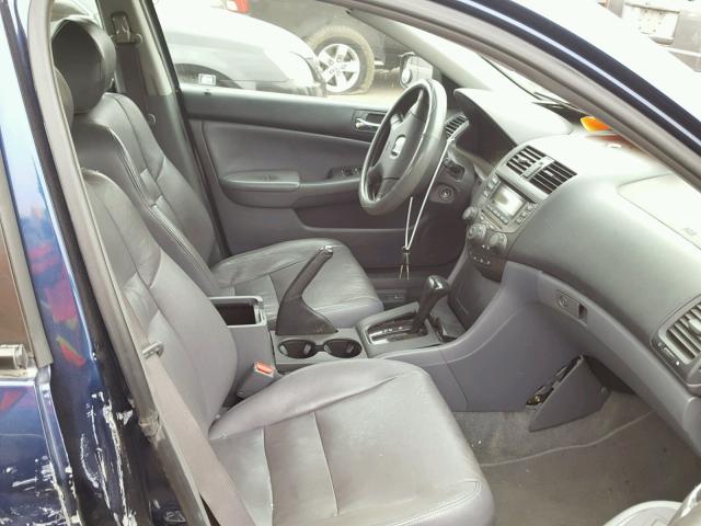 1HGCM56124A092812 - 2004 HONDA ACCORD DX BLUE photo 5