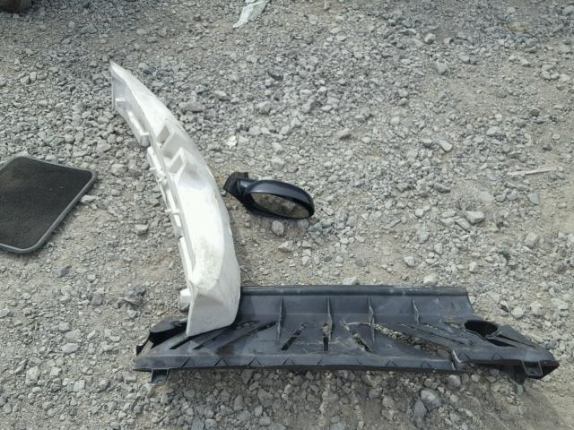 1G8ZY127X2Z193928 - 2002 SATURN SC2 SILVER photo 9