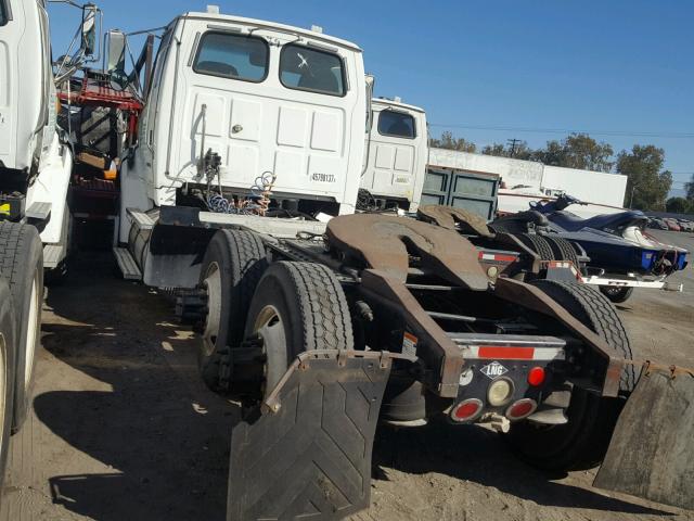 2FWJAWDX09AAG9332 - 2009 STERLING TRUCK L 8500 WHITE photo 3