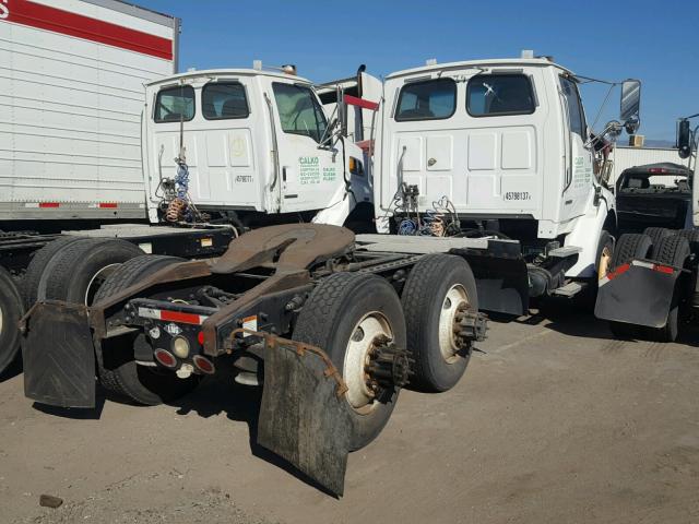 2FWJAWDX09AAG9332 - 2009 STERLING TRUCK L 8500 WHITE photo 4