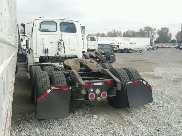 2FWJAWDX49AAG9334 - 2009 STERLING TRUCK L WHITE photo 3