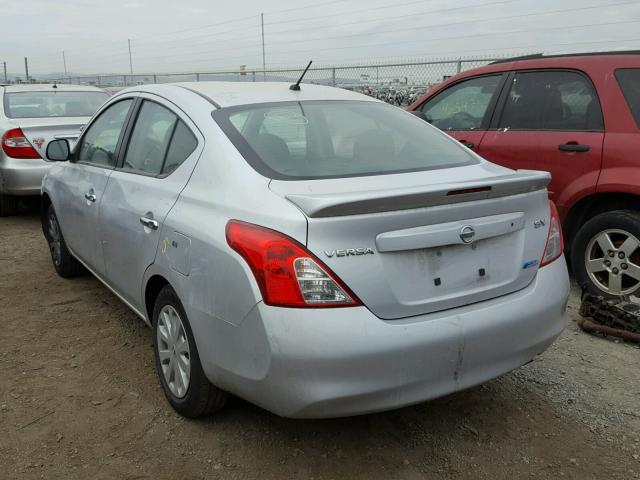 3N1CN7AP4DL888864 - 2013 NISSAN VERSA S SILVER photo 3