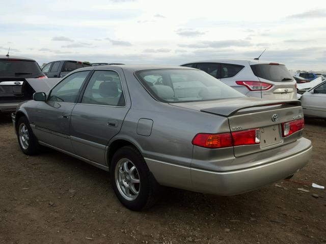 JT2BG22K010580617 - 2001 TOYOTA CAMRY GRAY photo 3