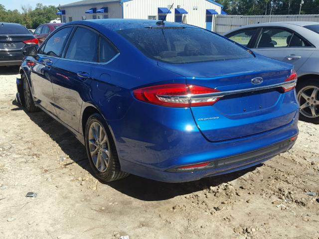 3FA6P0H73HR402877 - 2017 FORD FUSION SE BLUE photo 3