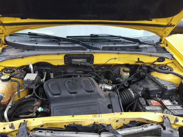 1FMCU93143KC75093 - 2003 FORD ESCAPE XLT YELLOW photo 7