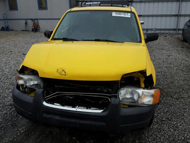 1FMCU93143KC75093 - 2003 FORD ESCAPE XLT YELLOW photo 9