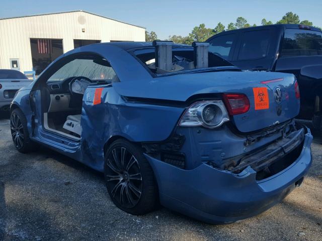 WVWDB71F97V000101 - 2007 VOLKSWAGEN EOS 3.2L S BLUE photo 3