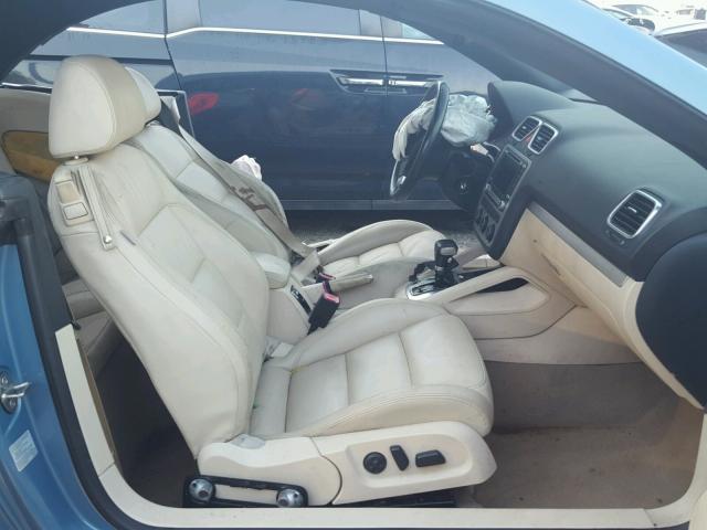 WVWDB71F97V000101 - 2007 VOLKSWAGEN EOS 3.2L S BLUE photo 5