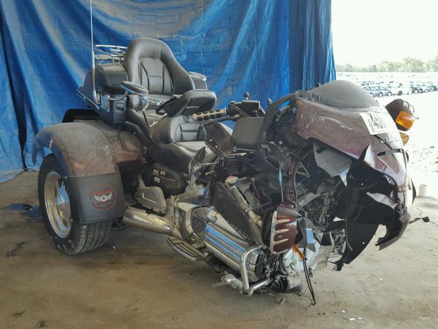 1HFSC47F46A513049 - 2006 HONDA GL1800 BURGUNDY photo 1