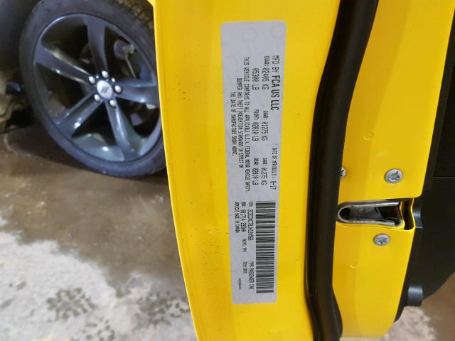 2C3CDXCT8JH124566 - 2018 DODGE CHARGER R/ YELLOW photo 10
