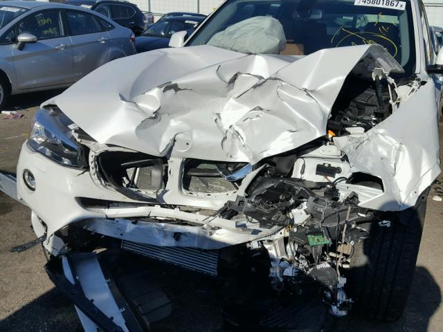 5UXWX9C30H0T19389 - 2017 BMW X3 XDRIVE2 WHITE photo 9