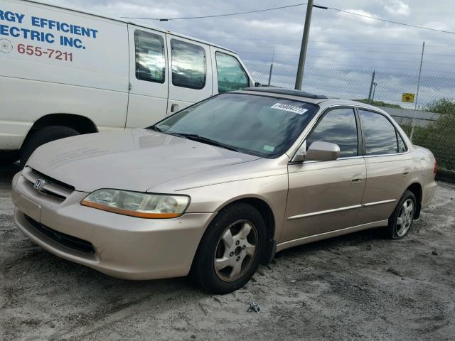 1HGCG5665YA088164 - 2000 HONDA ACCORD BEIGE photo 2