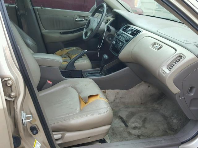 1HGCG5665YA088164 - 2000 HONDA ACCORD BEIGE photo 5