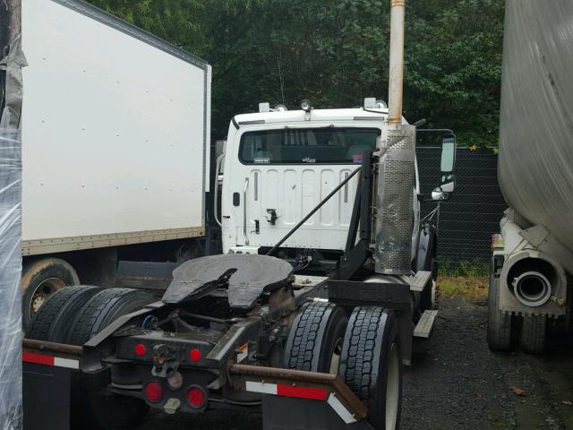 1FUBC5CV78HZ64024 - 2008 FREIGHTLINER M2 112 MED WHITE photo 4