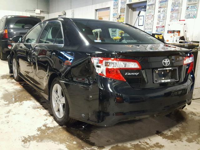 4T1BF1FK2EU809663 - 2014 TOYOTA CAMRY BLACK photo 3