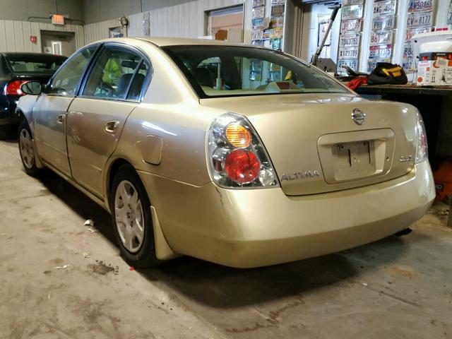 1N4AL11D64C148540 - 2004 NISSAN ALTIMA GOLD photo 3