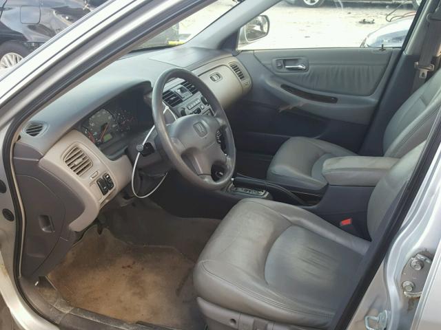 1HGCG66842A135523 - 2002 HONDA ACCORD SILVER photo 5