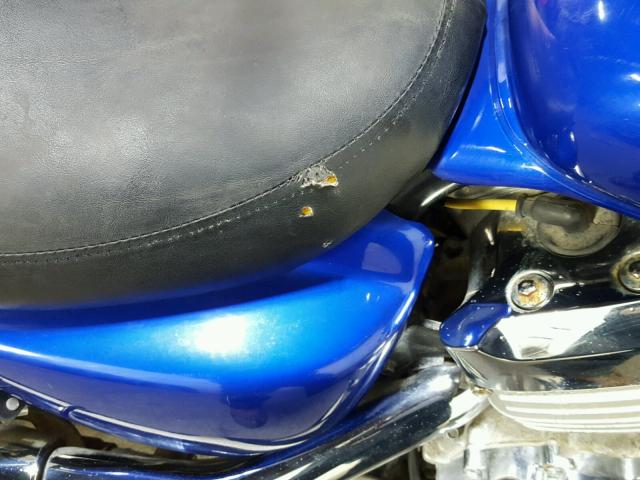 JH2RC43053M900155 - 2003 HONDA VF750 C BLUE photo 16