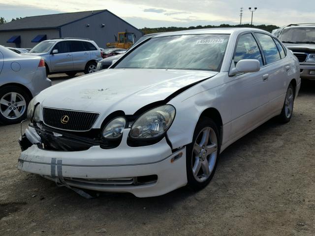 JT8BH68X4W0008356 - 1998 LEXUS GS WHITE photo 2