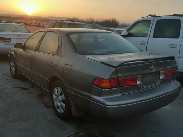 JT2BG22K5Y0423112 - 2000 TOYOTA CAMRY CE GRAY photo 3