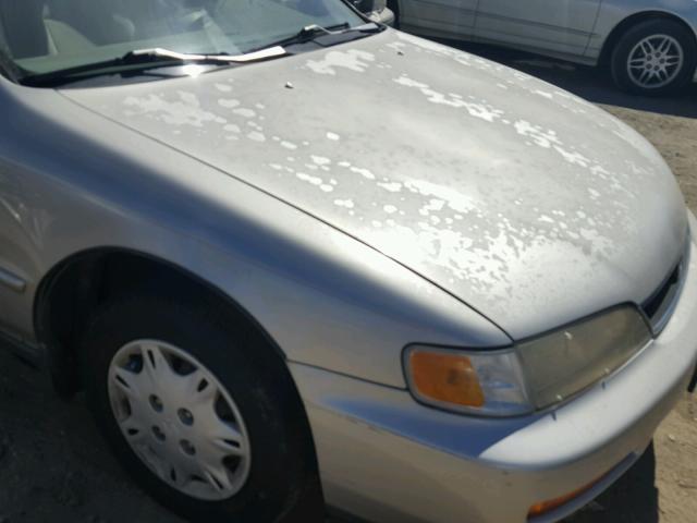 1HGCD5680VA185343 - 1997 HONDA ACCORD VAL SILVER photo 9