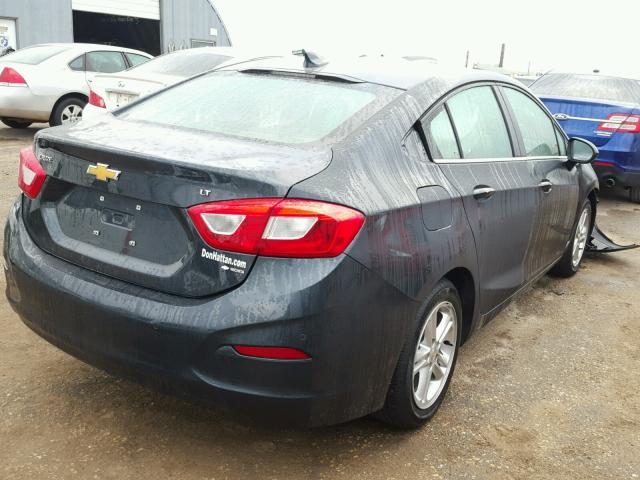 1G1BE5SM9H7197494 - 2017 CHEVROLET CRUZE LT GRAY photo 4