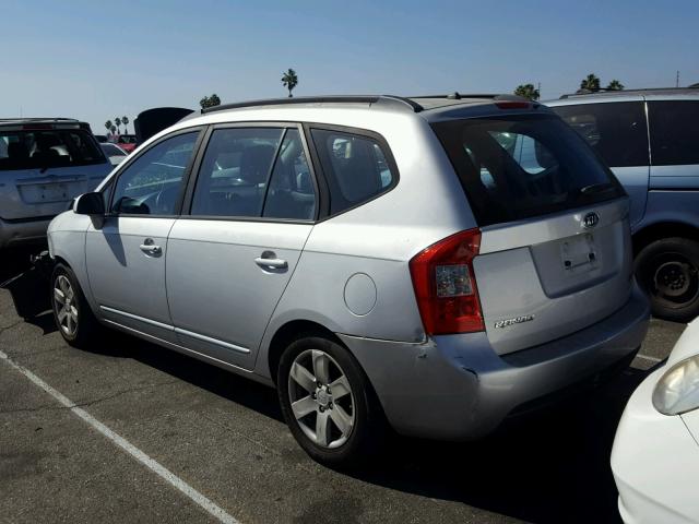 KNAFG526387136319 - 2008 KIA RONDO LX SILVER photo 3