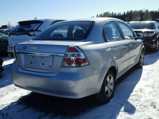 KL1TV55E49B349588 - 2009 CHEVROLET AVEO LS SILVER photo 4