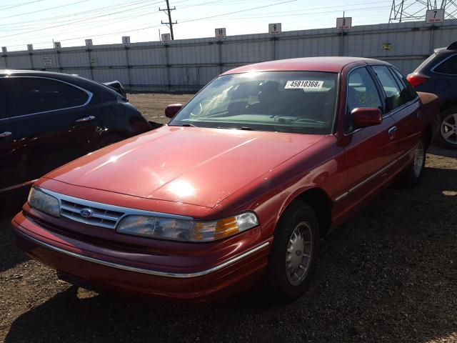 2FALP74W1VX144137 - 1997 FORD CROWN VICT RED photo 2