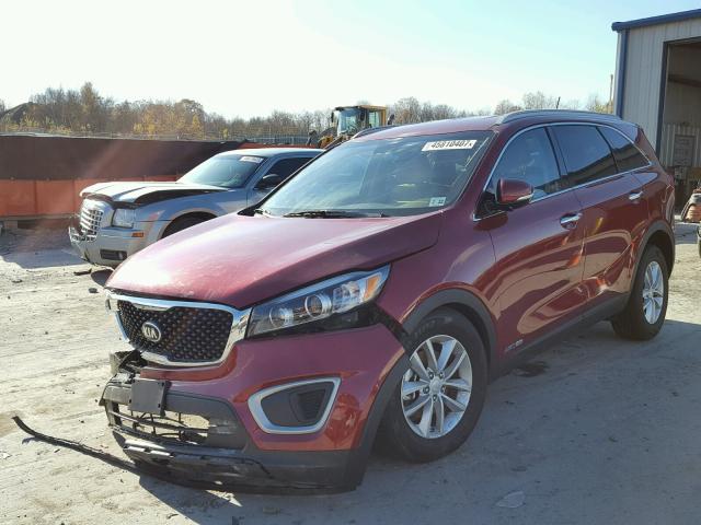 5XYPGDA57HG229051 - 2017 KIA SORENTO LX RED photo 2