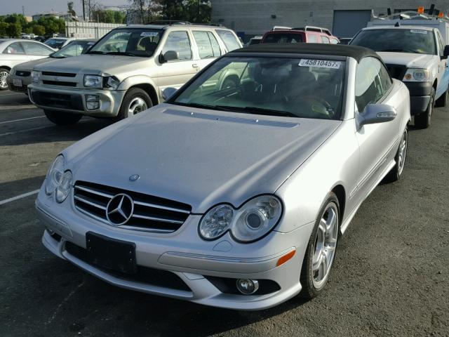 WDBTK72G89T101176 - 2009 MERCEDES-BENZ CLK 550 SILVER photo 2