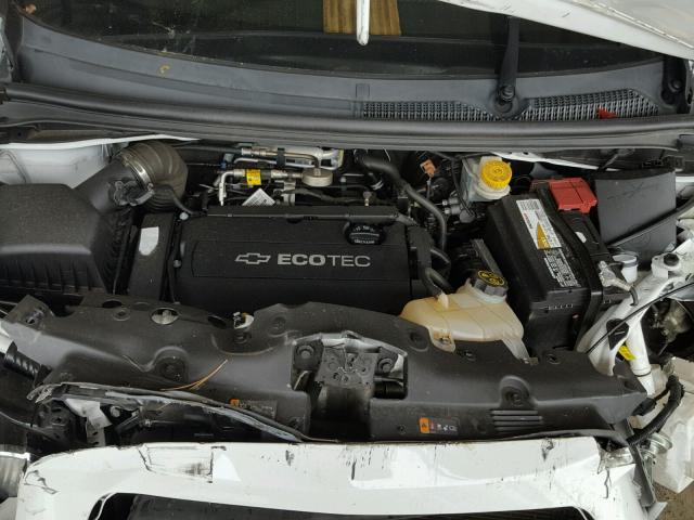 1G1JA5SH1E4210858 - 2014 CHEVROLET SONIC LS Սպիտակ լուսանկար 7