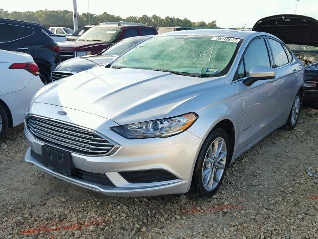 3FA6P0LU8HR216619 - 2017 FORD FUSION SE SILVER photo 2