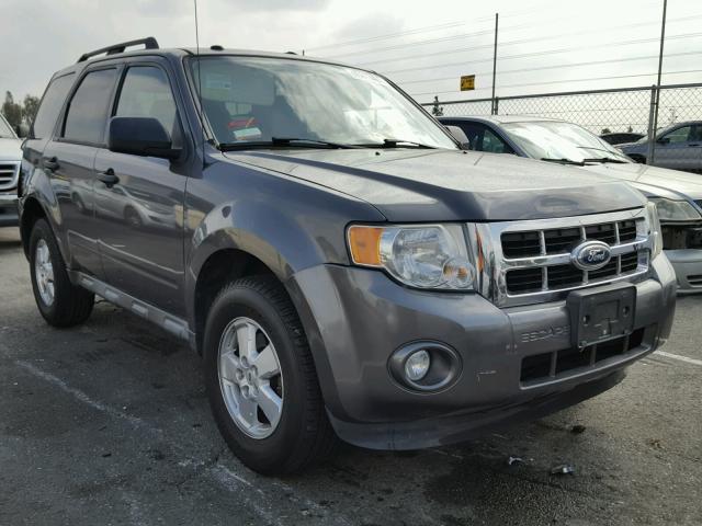 1FMCU0DG5BKB25586 - 2011 FORD ESCAPE XLT CHARCOAL photo 1