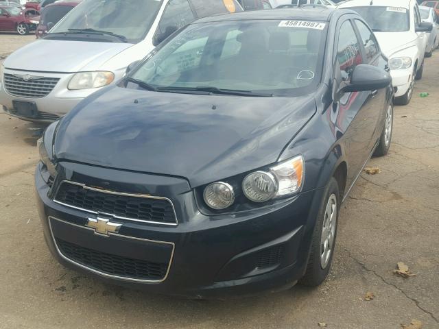 1G1JB5SH1E4239127 - 2014 CHEVROLET SONIC LS GRAY photo 2