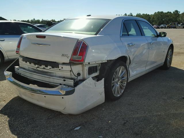 2C3CA6CT8BH581012 - 2011 CHRYSLER 300C WHITE photo 4