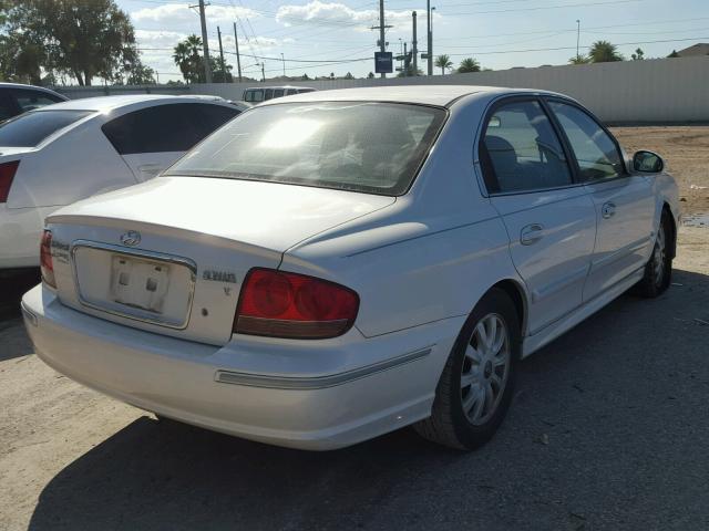 KMHWF35H54A064295 - 2004 HYUNDAI SONATA GLS WHITE photo 4