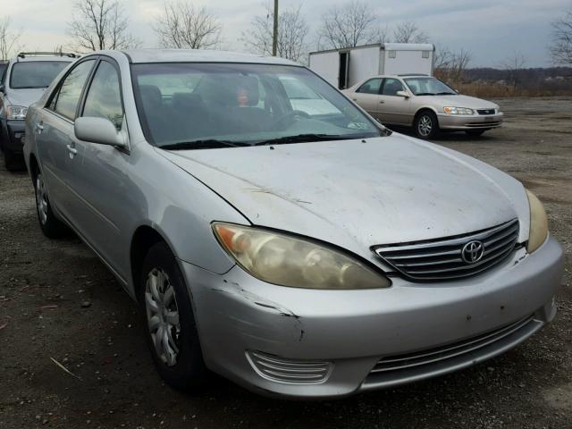 4T1BE32K45U030432 - 2005 TOYOTA CAMRY LE SILVER photo 1