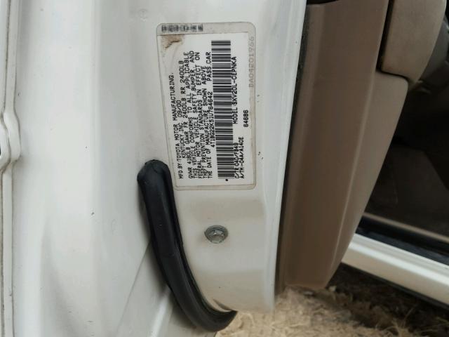 4T1BG22K51U764642 - 2001 TOYOTA CAMRY CE WHITE photo 10