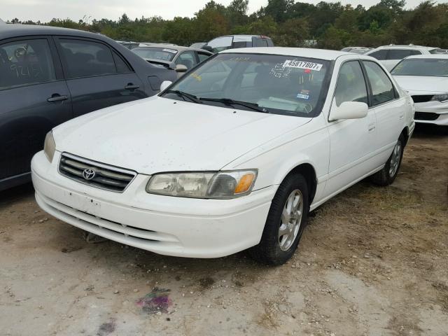 4T1BG22K51U764642 - 2001 TOYOTA CAMRY CE WHITE photo 2