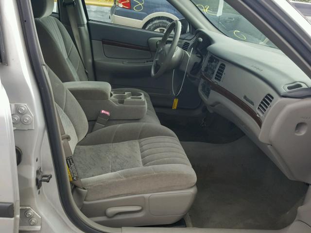 2G1WF52E339388746 - 2003 CHEVROLET IMPALA 银色 照片 5