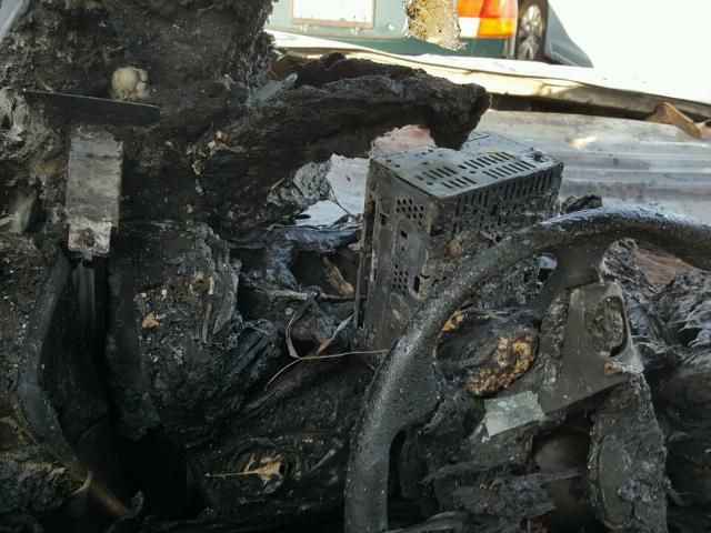 1FMCU9G9XFUA09764 - 2015 FORD ESCAPE WHITE photo 8