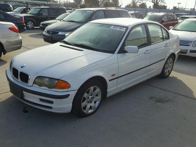 WBAAV33481FU77924 - 2001 BMW 325 I WHITE photo 2