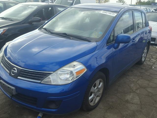 3N1BC13E57L424965 - 2007 NISSAN VERSA S BLUE photo 2